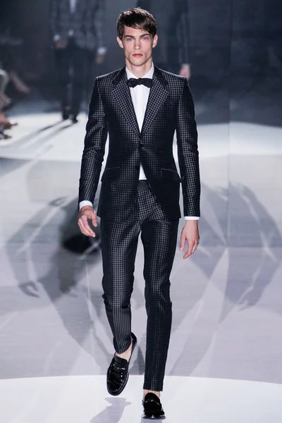Look 38